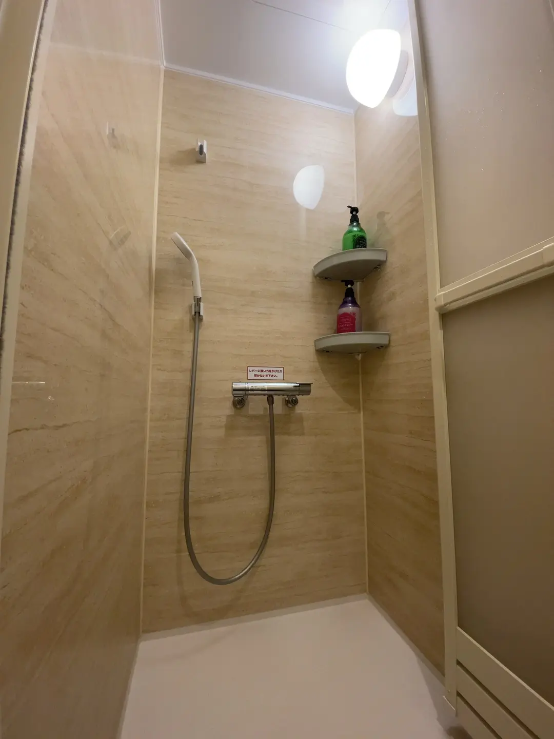 シャワー室のイメージ